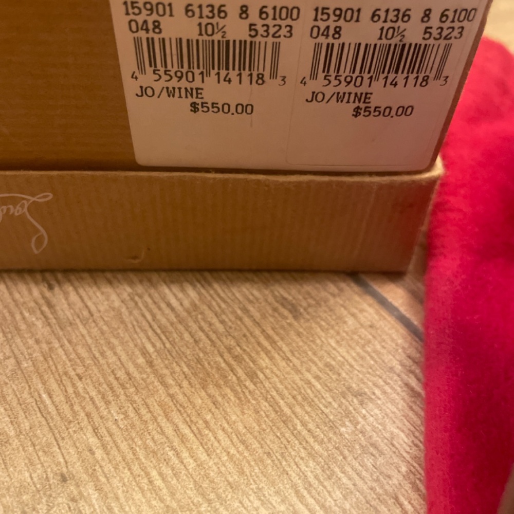 Wine colored leather peep toe Louboutins - Picture 4 of 4